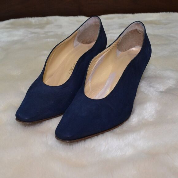 Charles Jourdan VTG Navy Blue Suede Pumps 2" Heel Size 8.5 Italy Elegant Chic - Picture 3 of 14